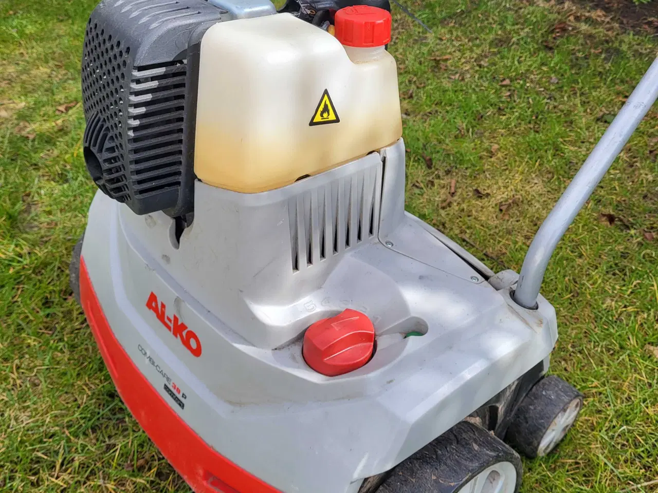Billede 2 - AL-KO Comford 38P vertikalskærer med opsamler.