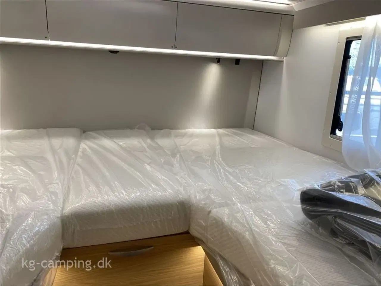 Billede 7 - 2023 - Adria Coral AXESS 650 DL   NY Adria Coral Axess 650 – 2023 | Moderne, Rummelig og Køreklar!