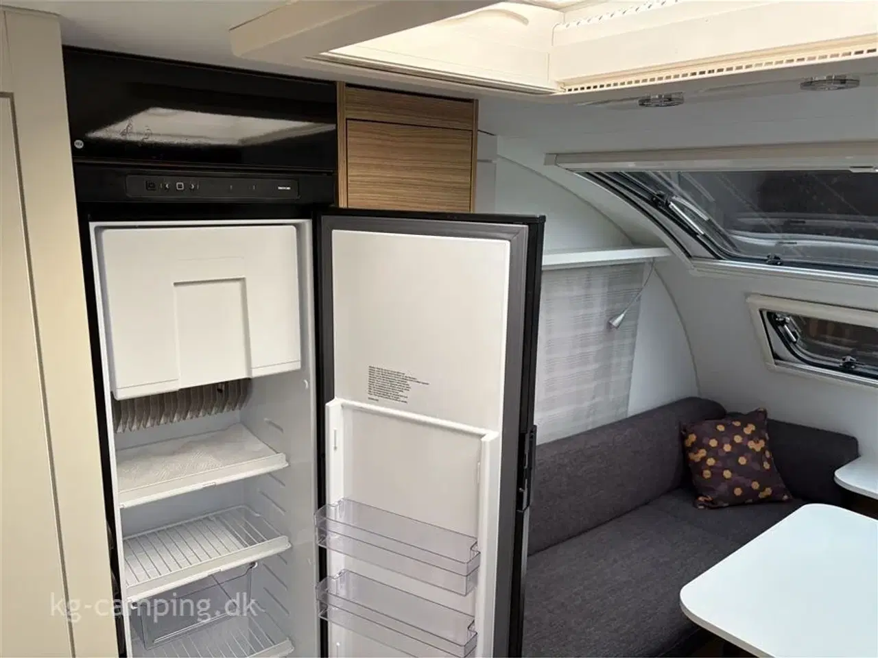 Billede 8 - 2022 - Adria Action 391 LH Flot vogn med mover og fortelt.