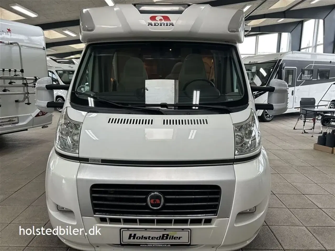 Billede 20 - 2011 - Adria Coral 670 SLT   5 selepladser - km KUN 72000 - 2 enkeltsenge.