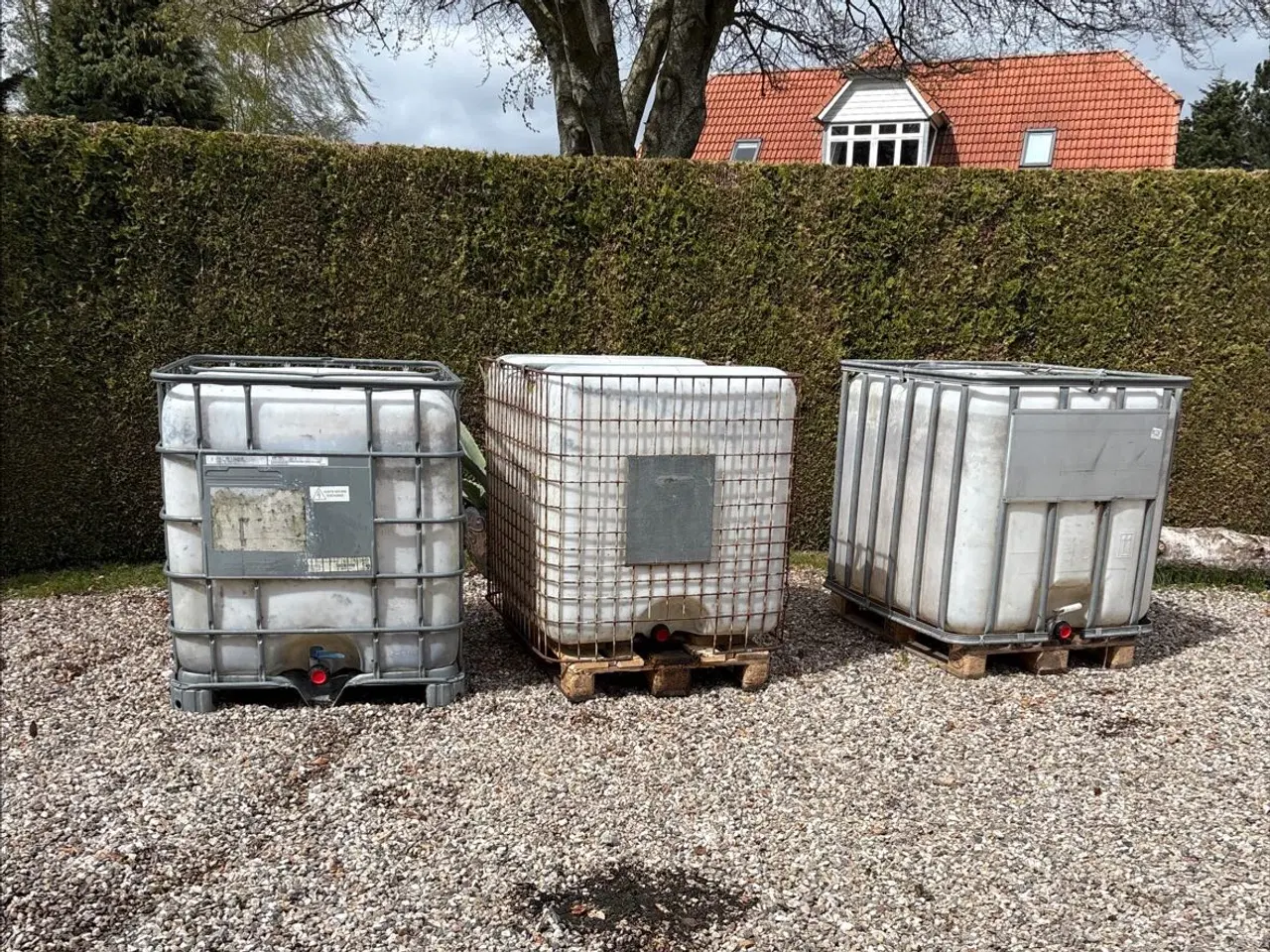 Billede 1 - 3 stk palletanke sælges.