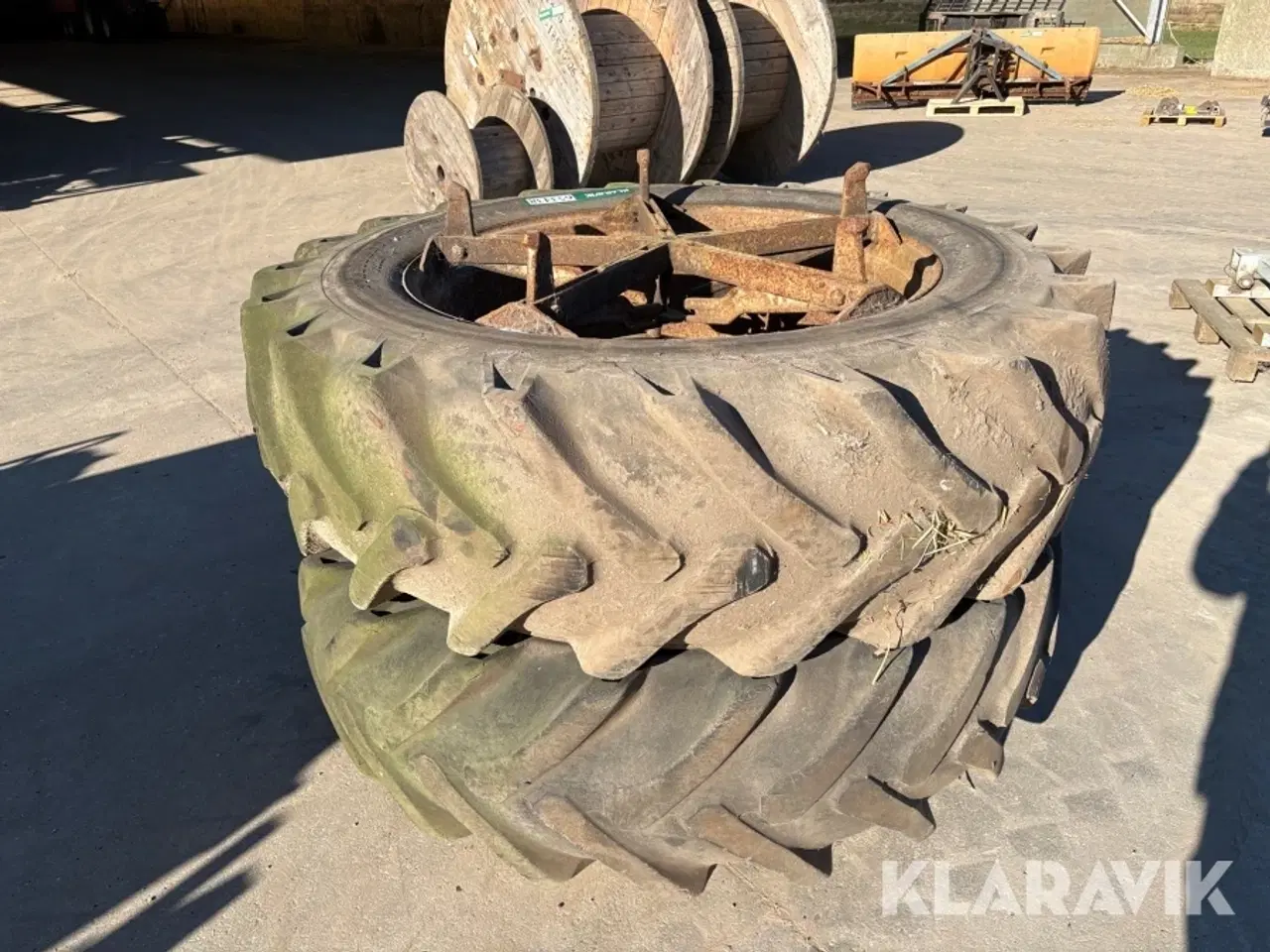 Billede 1 - Tvillingehjul 2 styk Dunlop