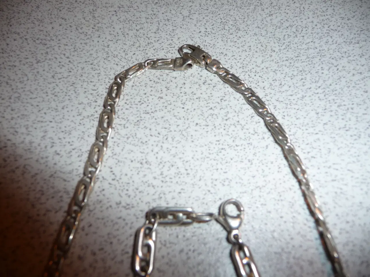Billede 2 - Sølv halskæde og Armbånd