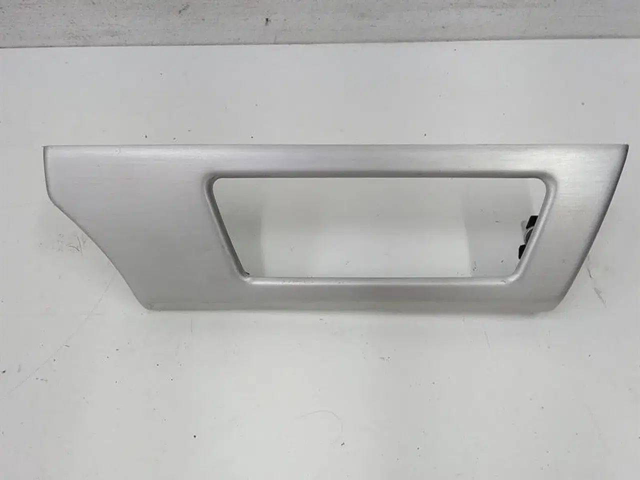 Billede 11 - Interørliste sæt "Brushed aluminium" til døre/midterkonsol og instrumentbord A60565 BMW E90 E91