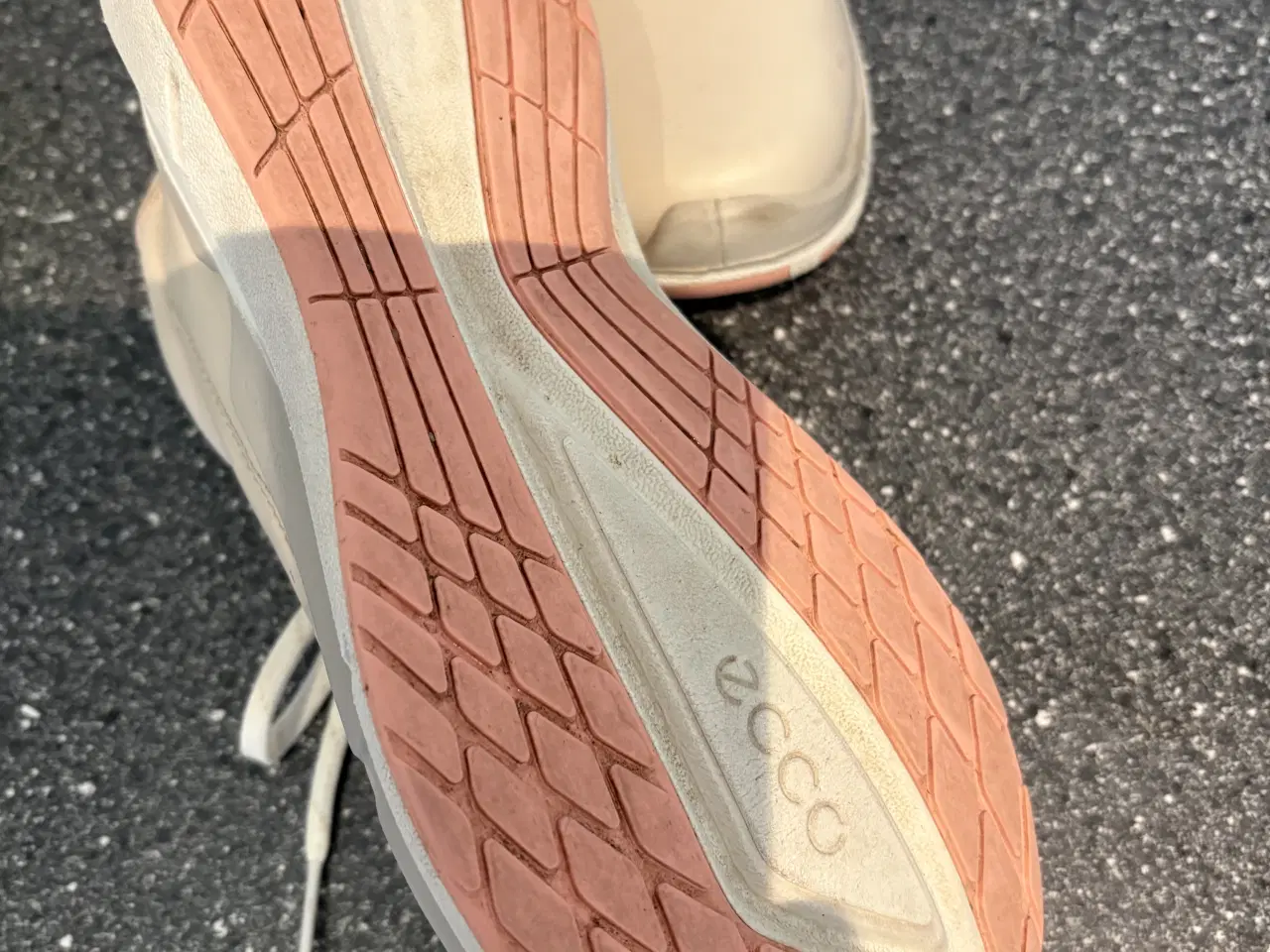 Billede 3 - Ecco Biom sko str 38