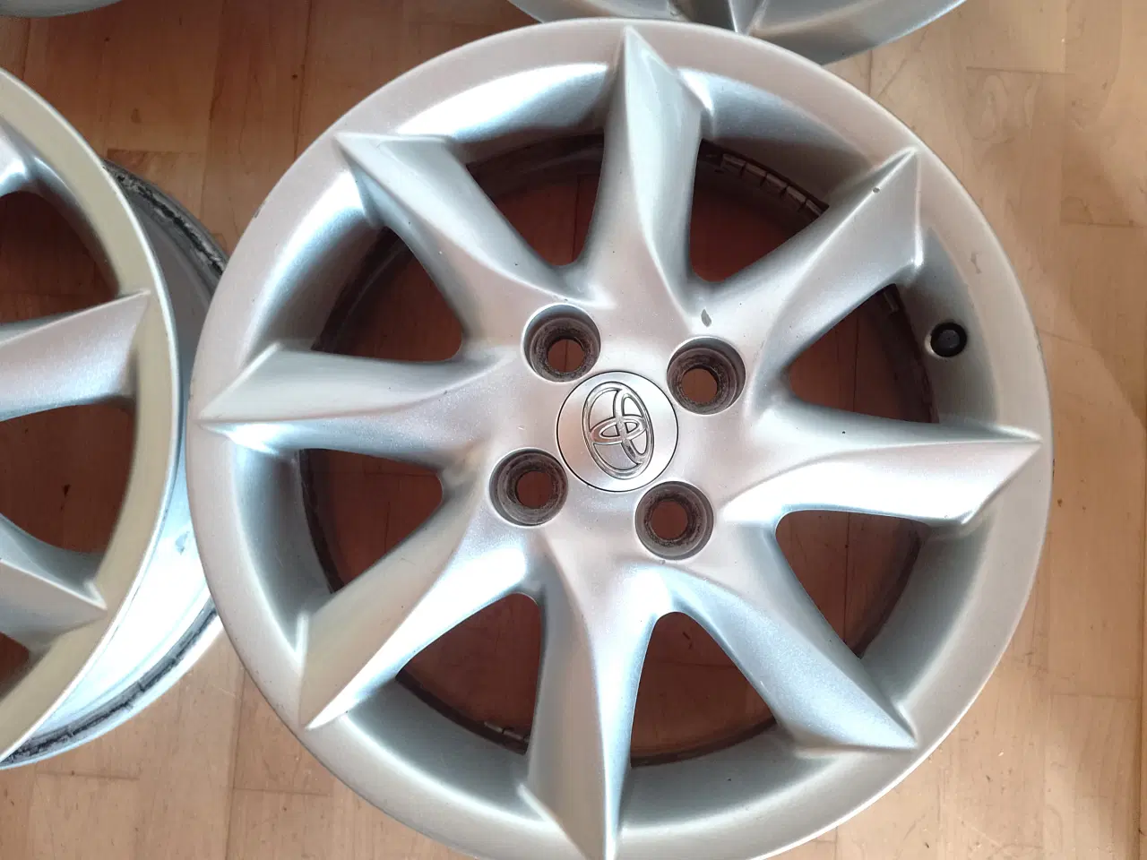 Billede 2 - Originale TOYOTA alufælge