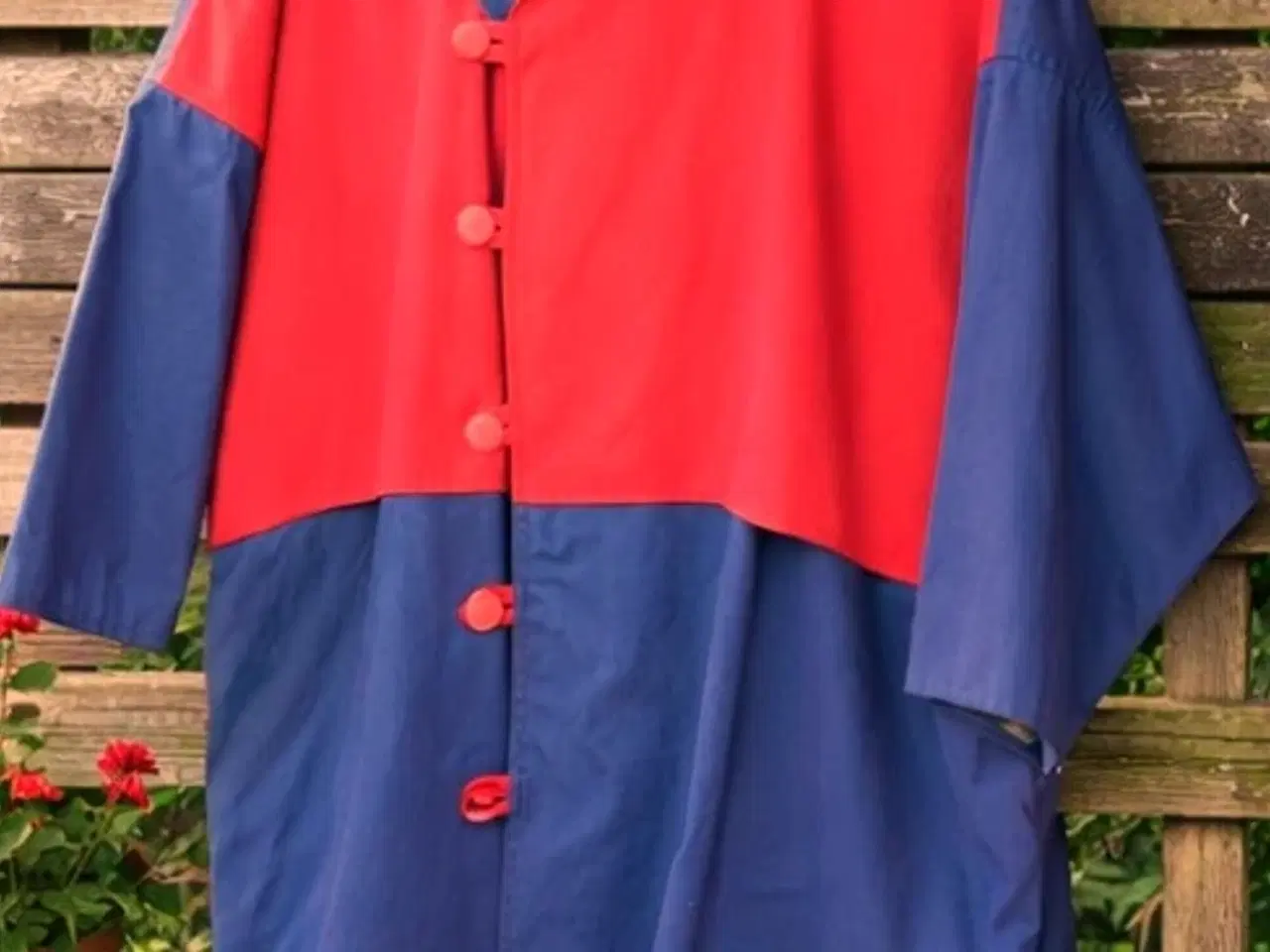 Billede 5 - Lilla og pink oversize frakke med god plads