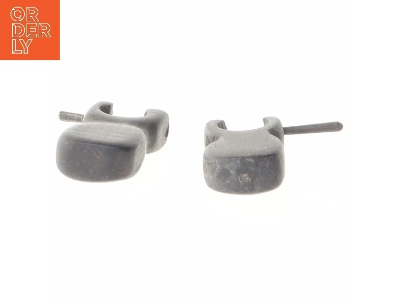 Billede 2 - Ørestikker med skal design (str. 2,5 cm)