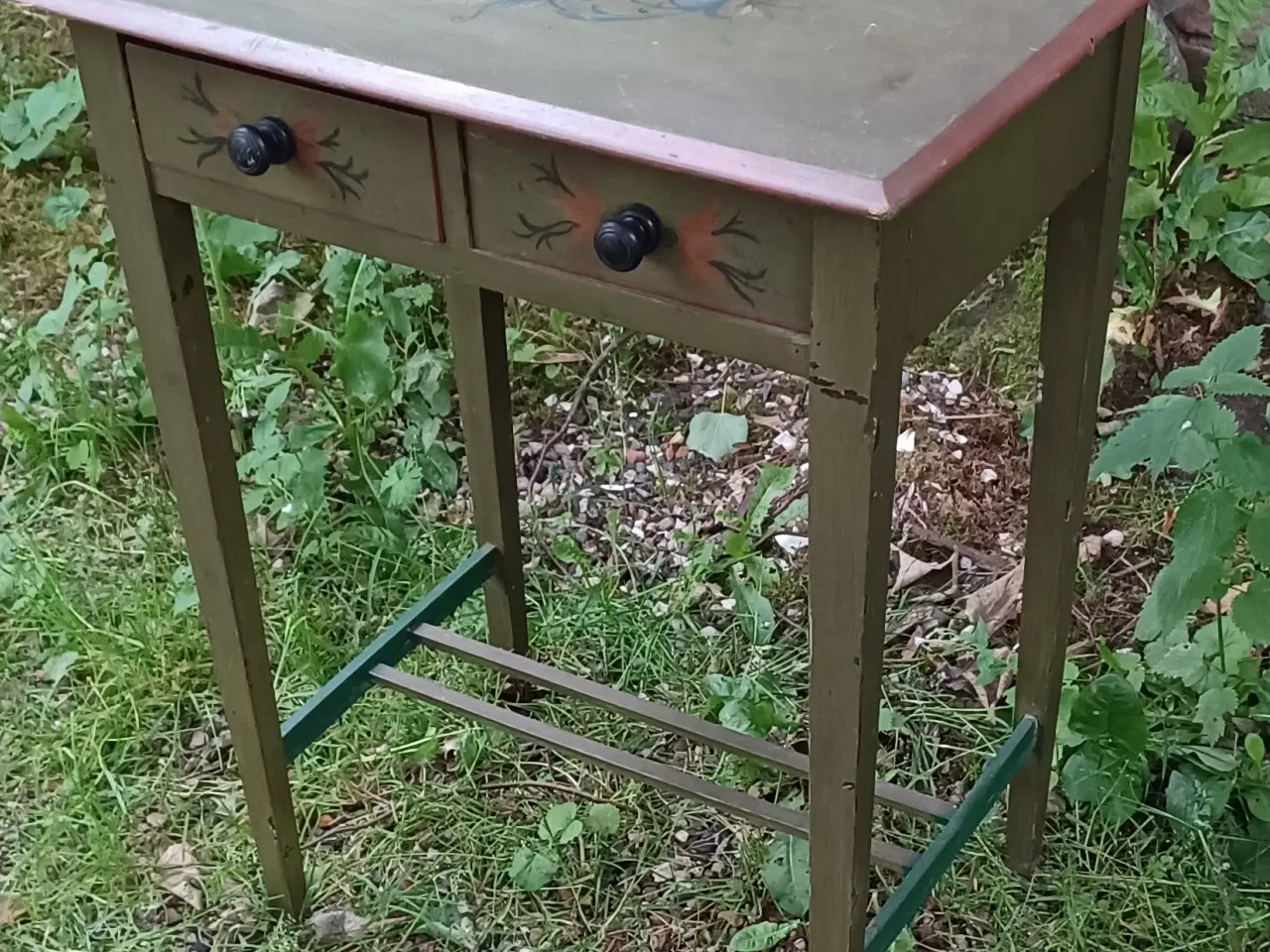 Billede 2 - Antikt tobaksbord.