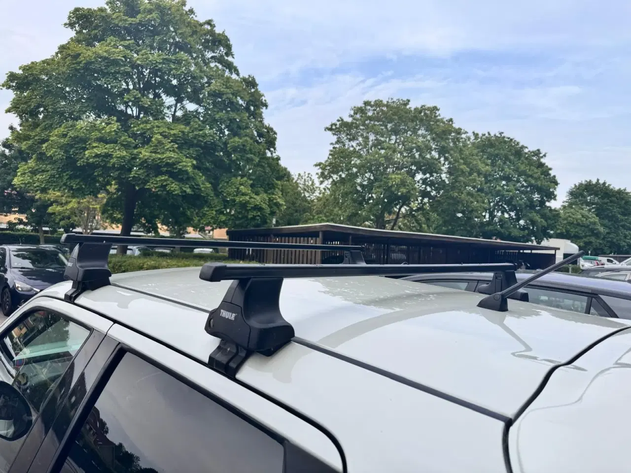 Billede 1 - UDLEJES -THULE tagbøjler - passer til Nissan Juke.