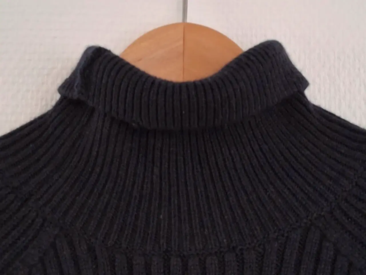 Billede 3 - Cos marineblå wool strik vest m bælte