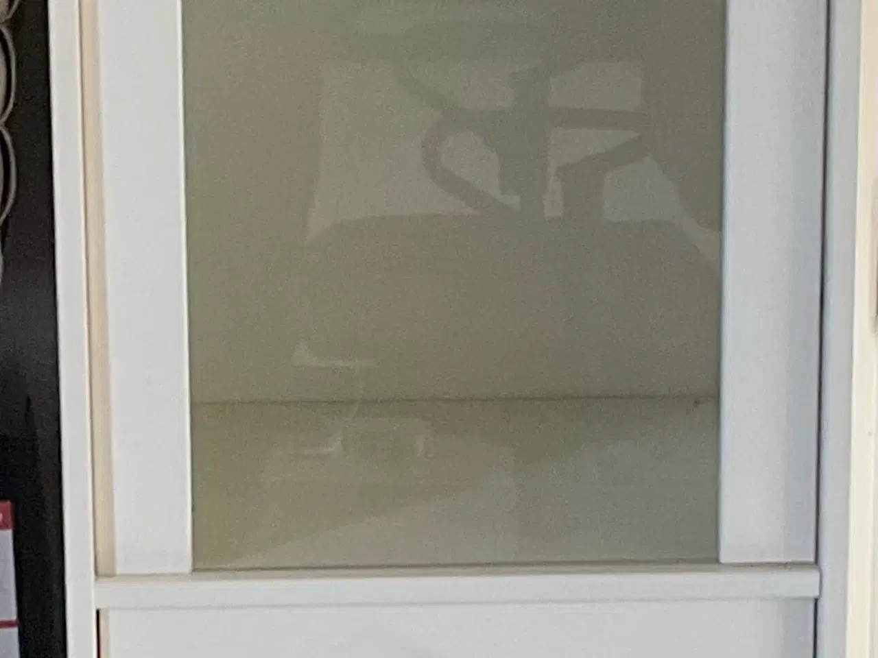 Billede 2 - Flotte Højskabe skal bare væk