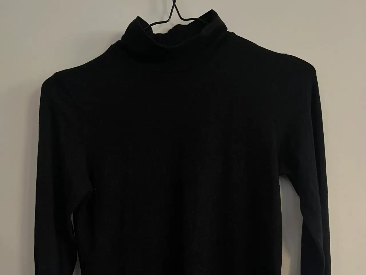 Billede 1 - Pieces gråsort turtleneck shirt str m