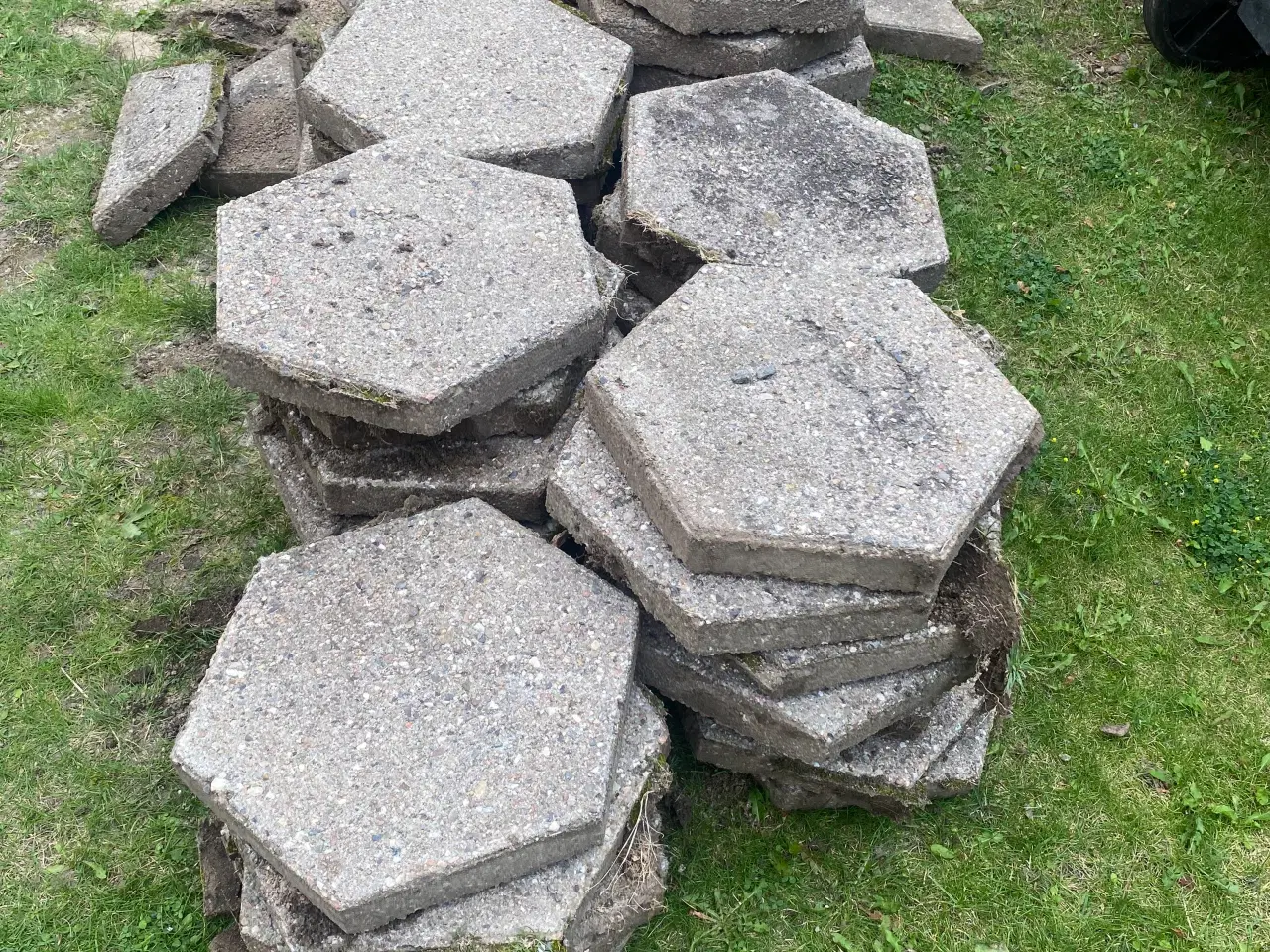 Billede 1 - Gratis fliser / 20-30 m2