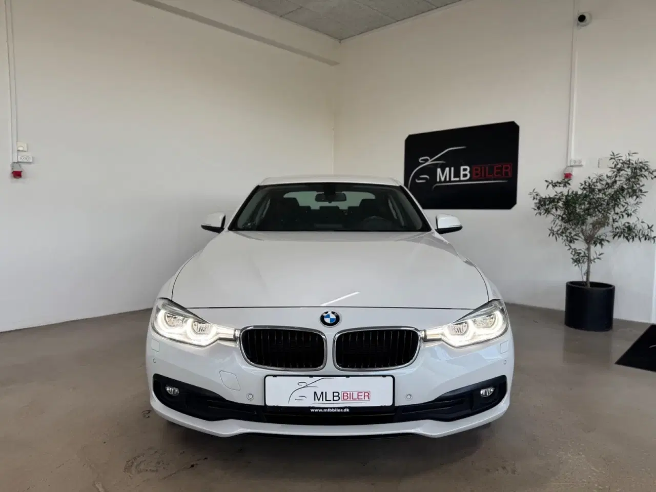 Billede 3 - BMW 320d 2,0 aut.