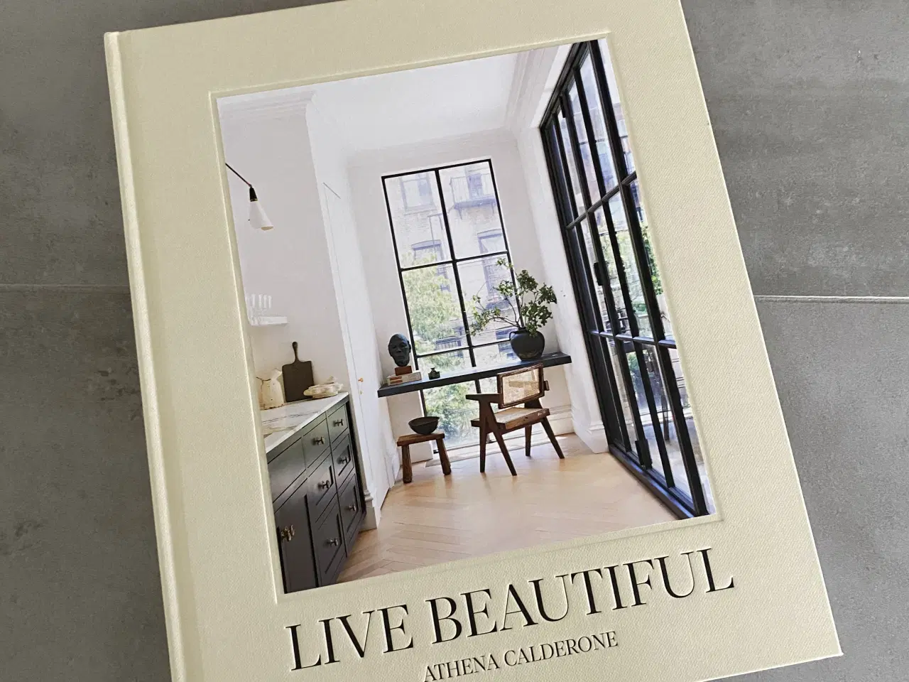 Billede 1 - Bogen Live Beautiful