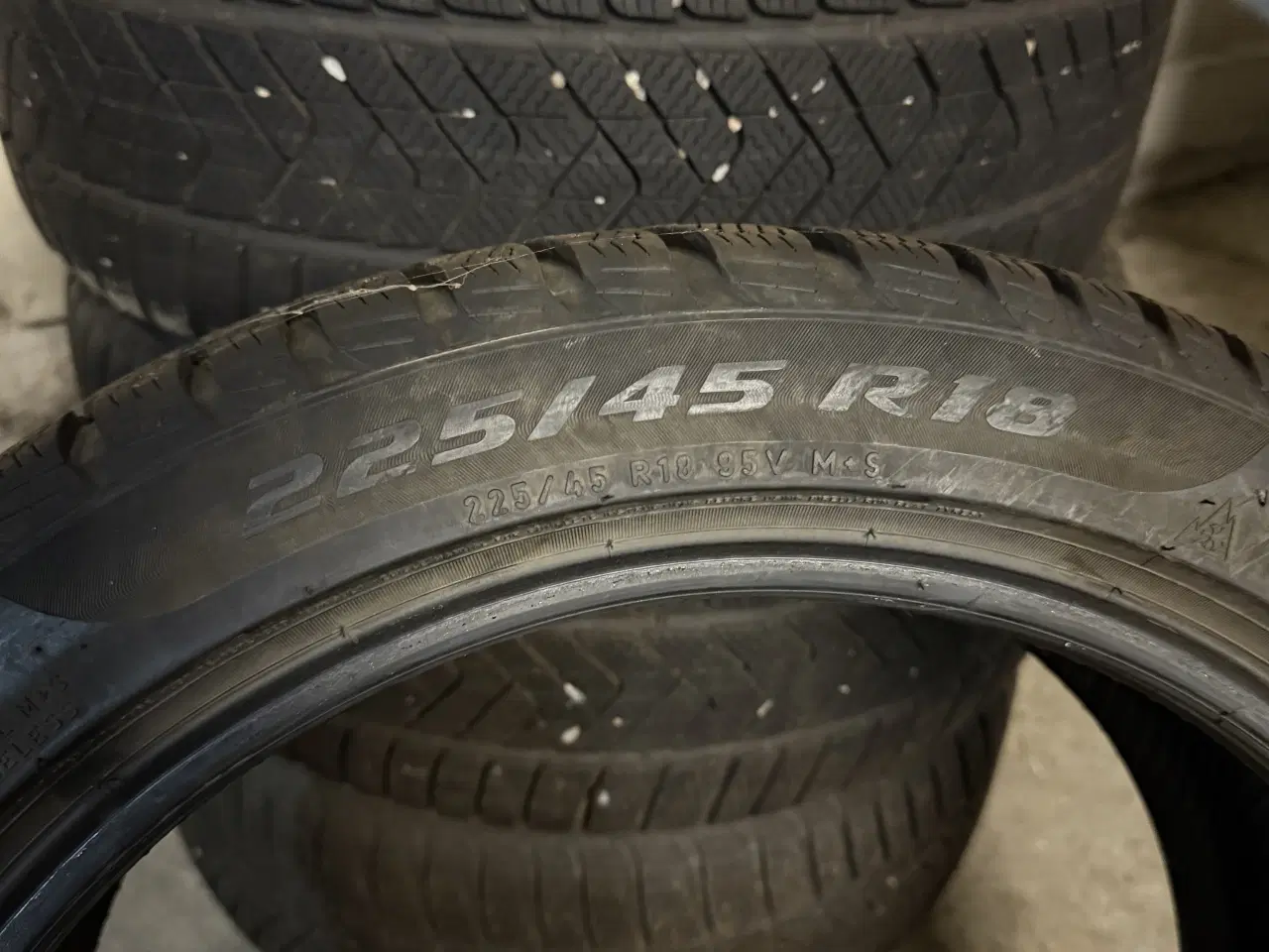 Billede 3 - Vinterdæk r18