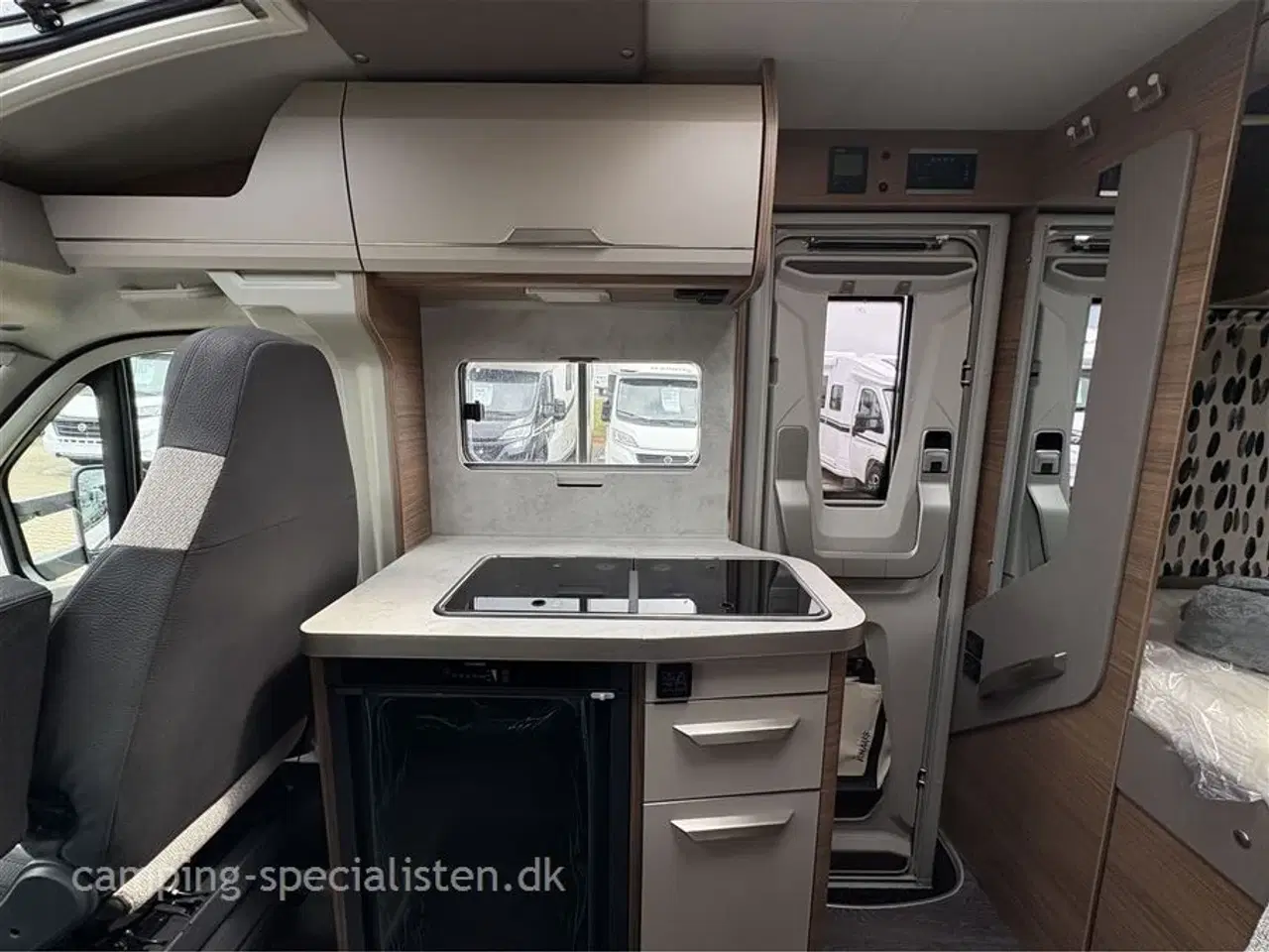 Billede 9 - 2025 - Knaus Van Ti 550 MF "Vansation"   Knaus Van Ti 550 MF Vansation 2025 - Kan ses nu hos Camping-Specialisten.dk