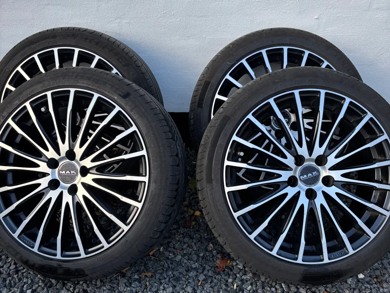 Billede 1 - Alufælge med 17” Michelin Primacy 4