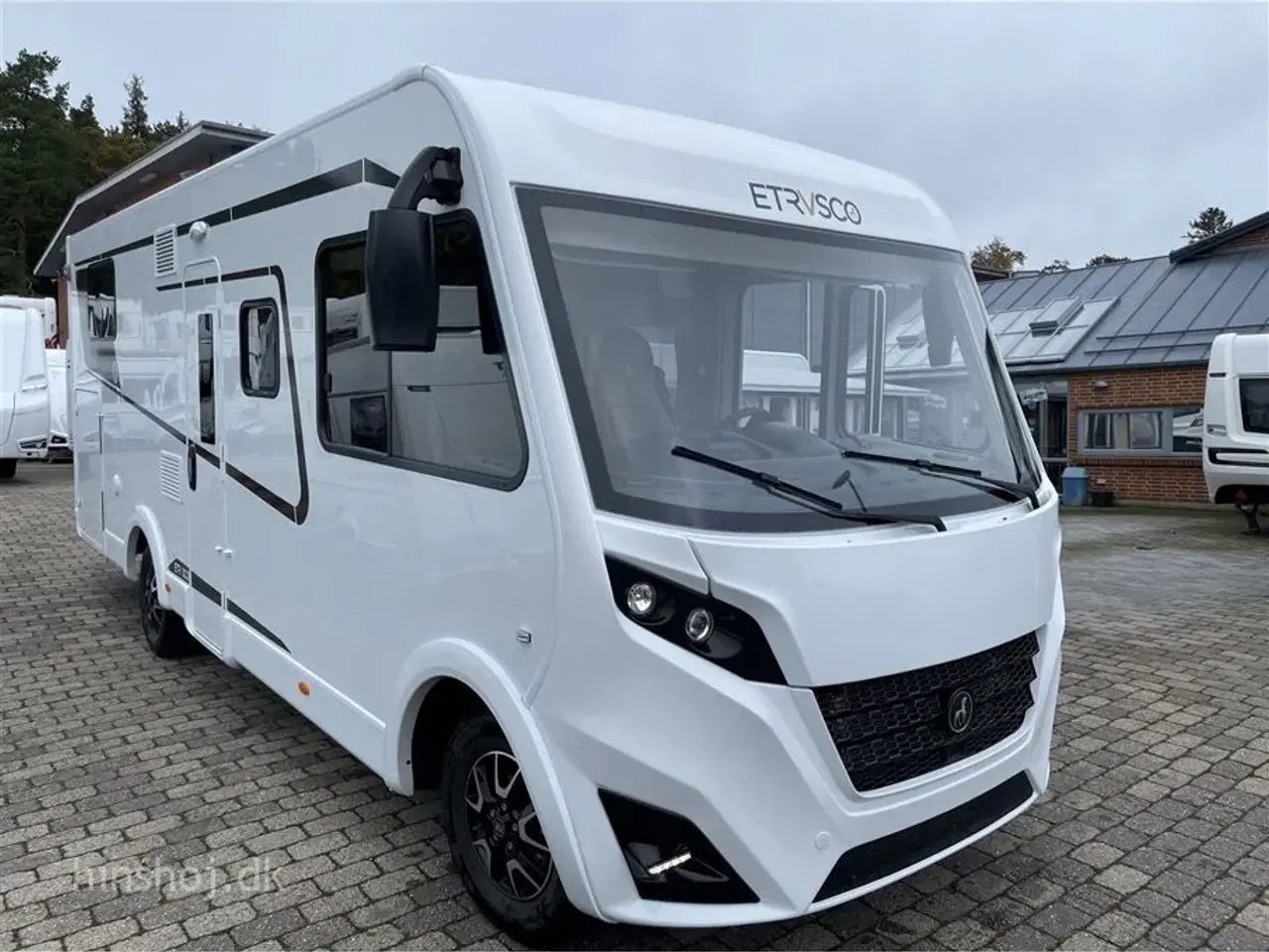 Billede 23 - 2023 - Hymer Etrusco I 7400 SBC   Etrusco Fuldintegreret Autocamper by Hymer – Komfort og Elegance fra Italien