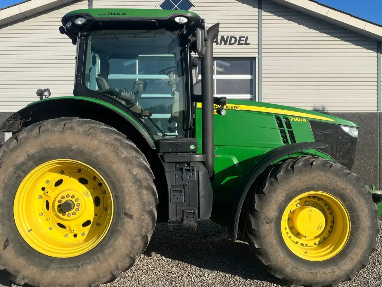 Billede 9 - John Deere 7260R AP med frontlift og front PTO