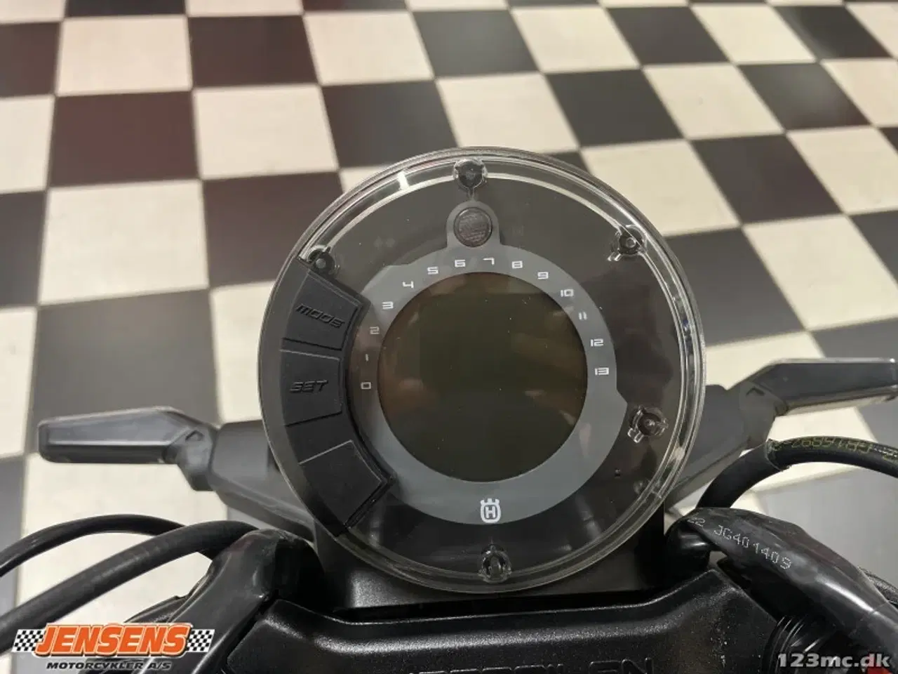 Billede 7 - Husqvarna Svartpilen 401