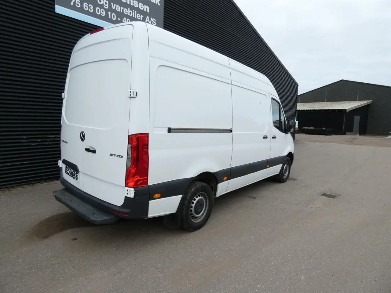 Billede 3 - Mercedes-Benz Sprinter 317 2,0 CDI A2 H2 RWD 9G-Tronic 170HK Van Aut.