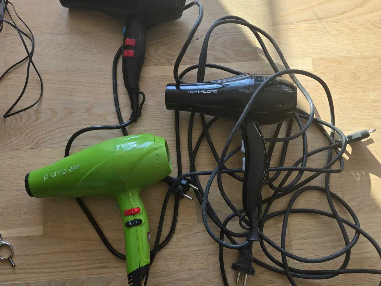 Billede 4 - Lækre frisørartikler. Hårtørrer, hårtrimmere, saks