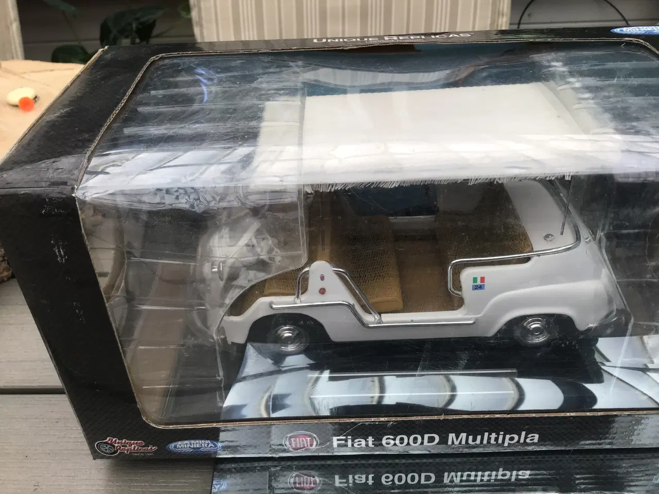 Billede 8 - Modelbil 1:18. LA MINIERA FIAT 600 D MULTIPLA