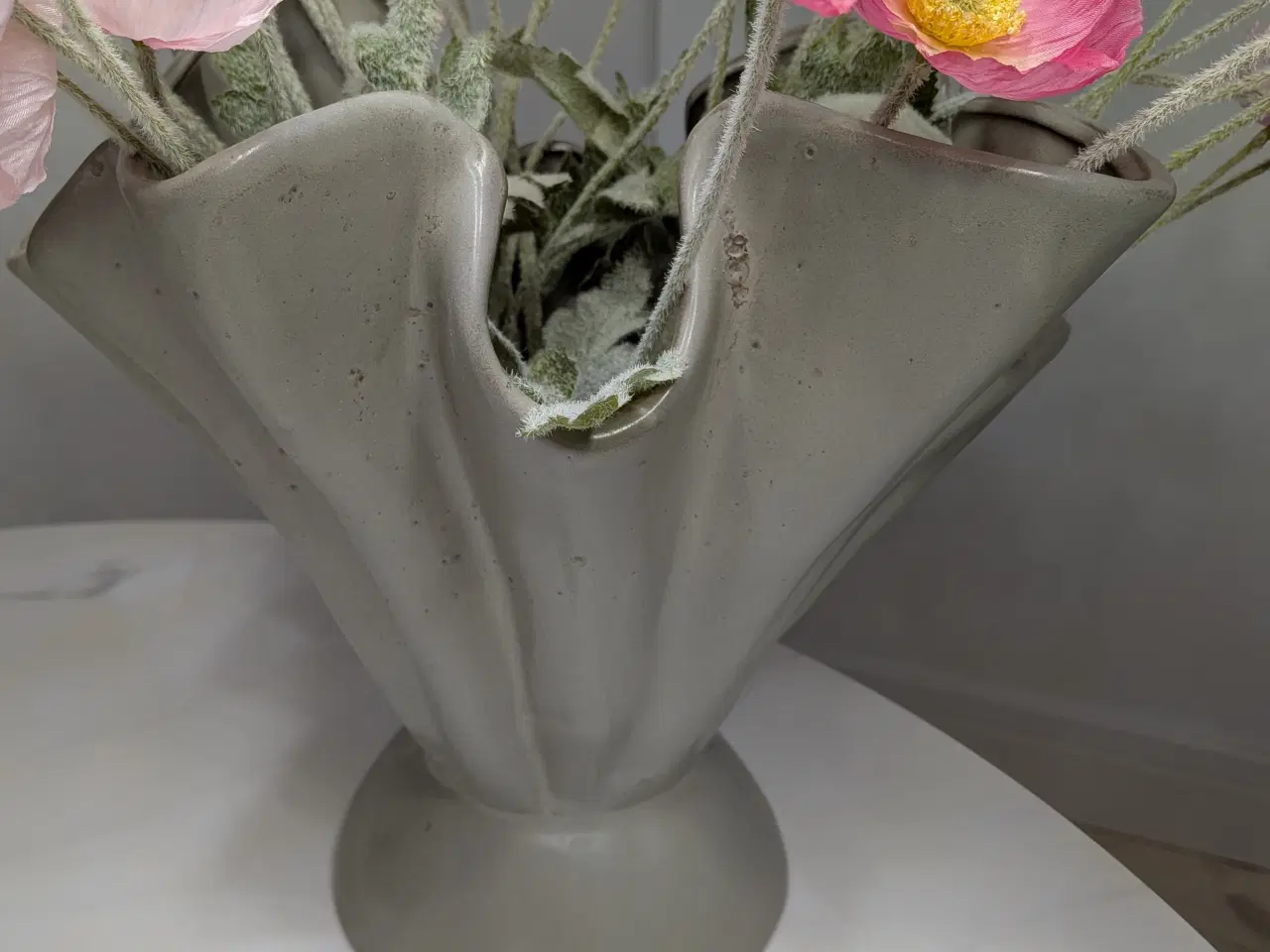 Billede 2 - Bloomingville Plier Vase – skulpturel vase