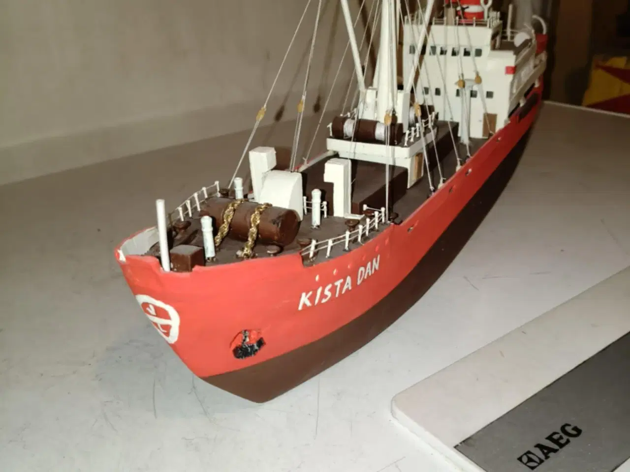 Billede 7 - super fed  hjemmelavet model af kista dan 