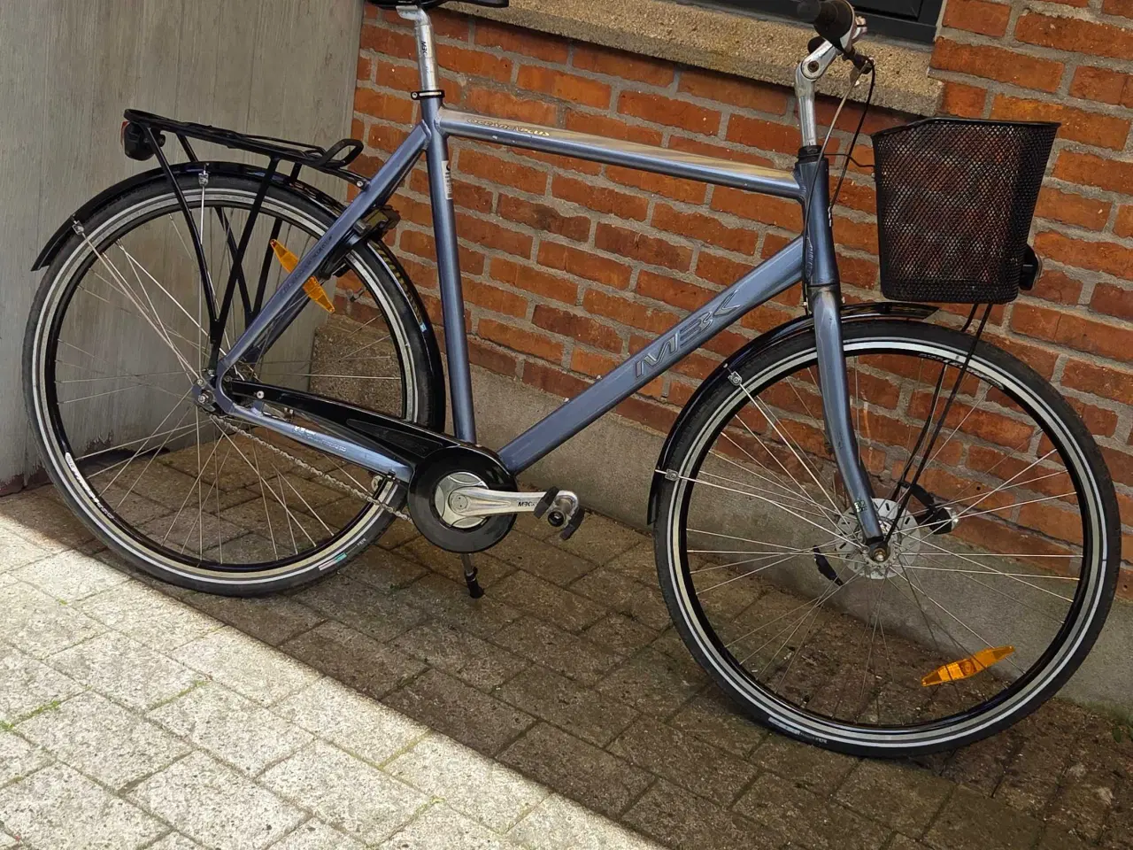 Billede 1 - MBK 28" 64 cm høj