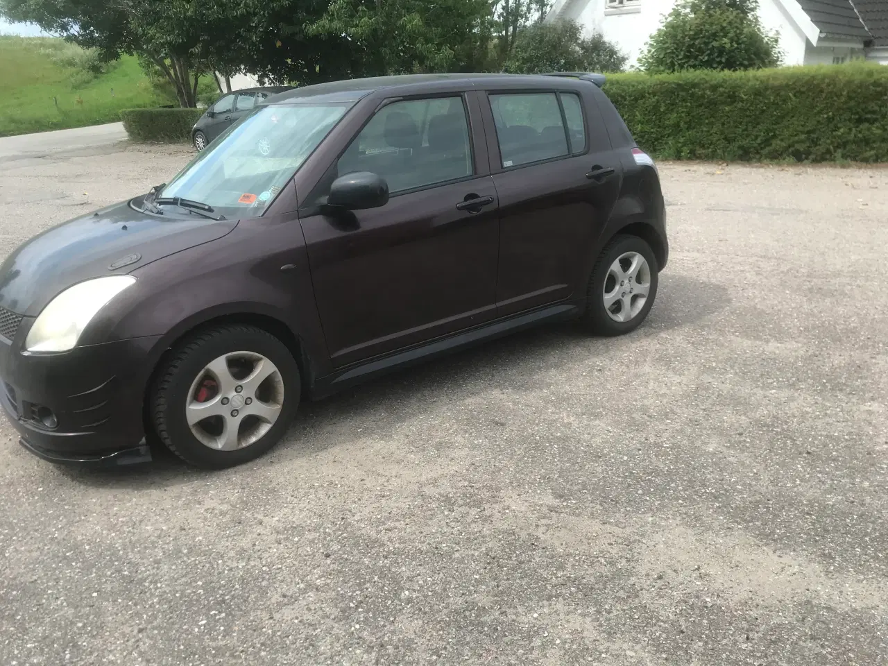 Billede 3 - Ny synet  Suzuki Swift  1,3  4x4 Benzin    Km kun 