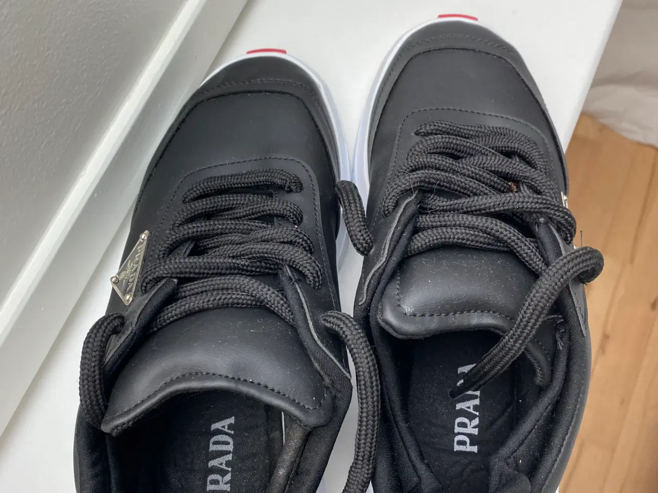 Billede 3 - Flotte Prada sneakers 