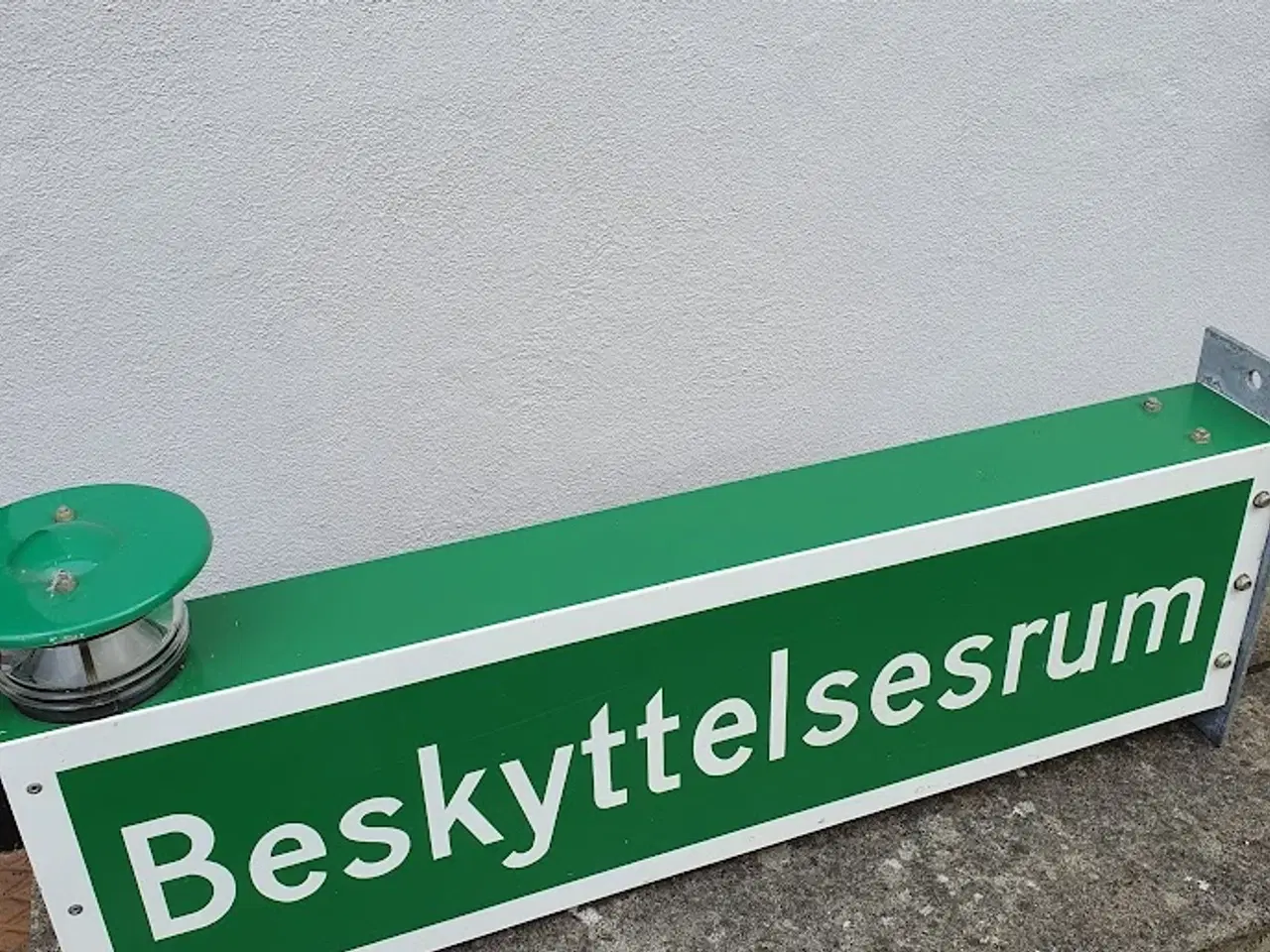 Billede 2 - Lysskilt, Beskyttelsesrum