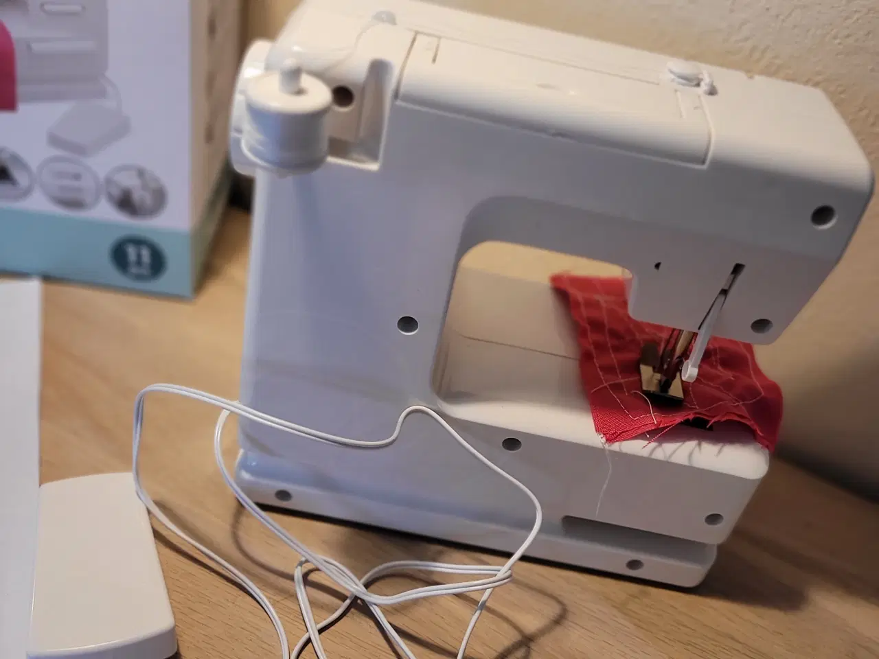 Billede 3 - Børne symaskine fra BR