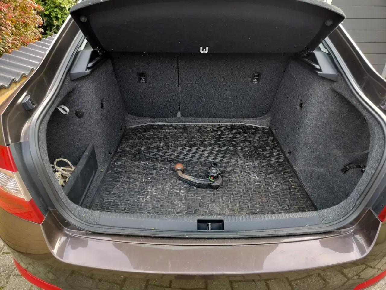 Billede 10 - En ejer. Motor kun kørt 39000km