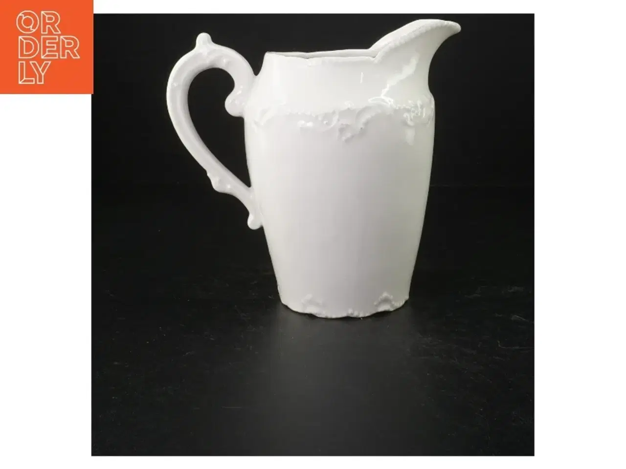 Billede 1 - Porcelænskande med blomstermotiv