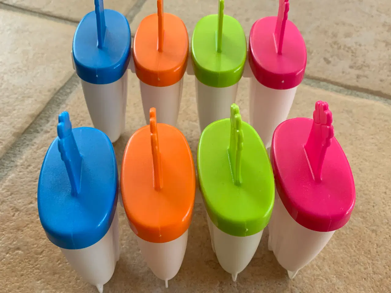 Billede 1 - 8 stk. isforme til frys selv is 