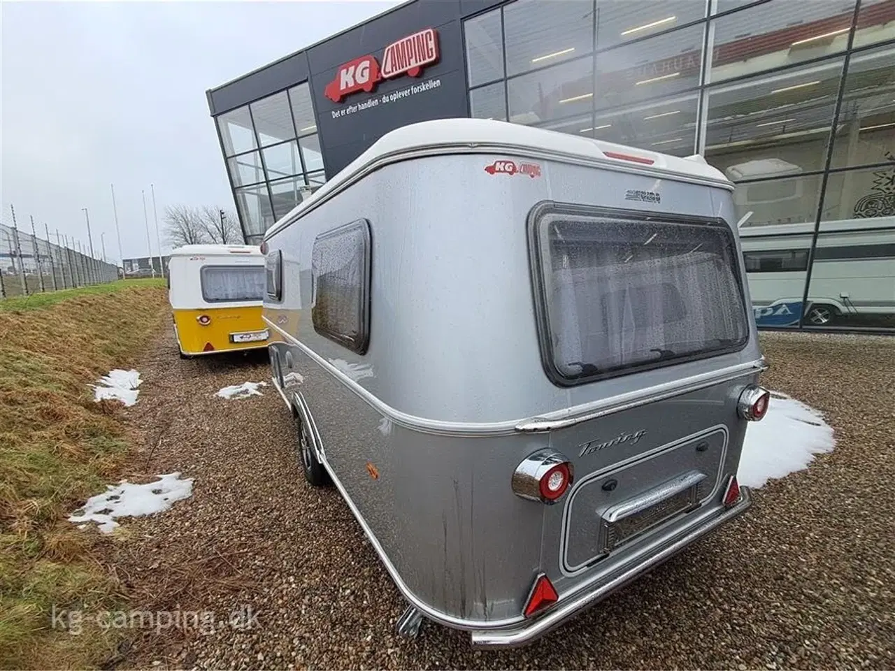 Billede 4 - 2023 - Eriba Touring 542 Legend   TILBUD nu nedsat med kr. 23.400,- | Populær rejsevogn. Spækket med ekstraudstyr!