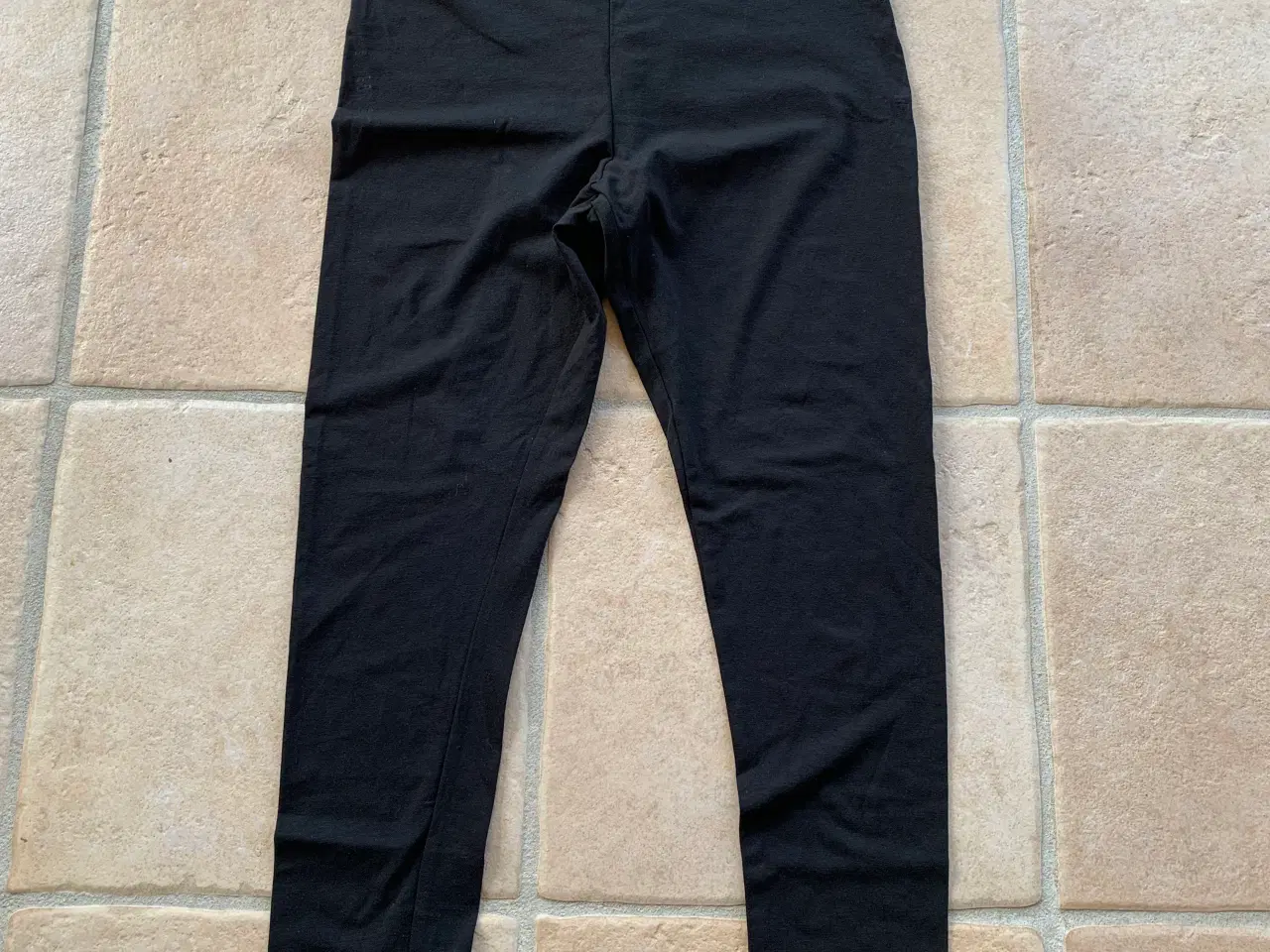 Billede 1 - H&M leggings i sort str. L