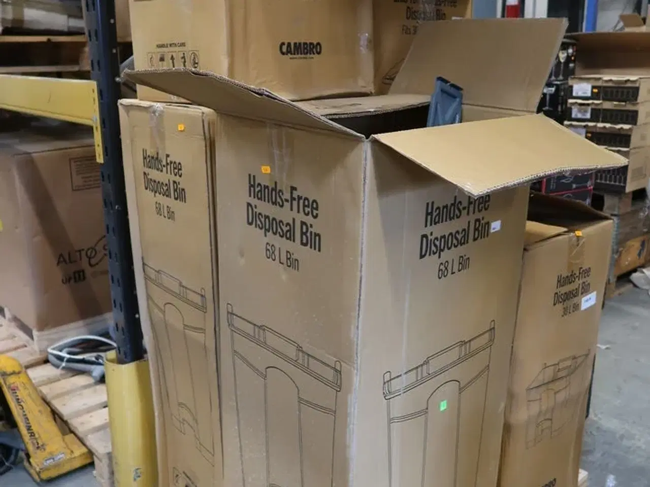 Billede 1 - Div. Affaldsspande CAMBRO (Læs info)