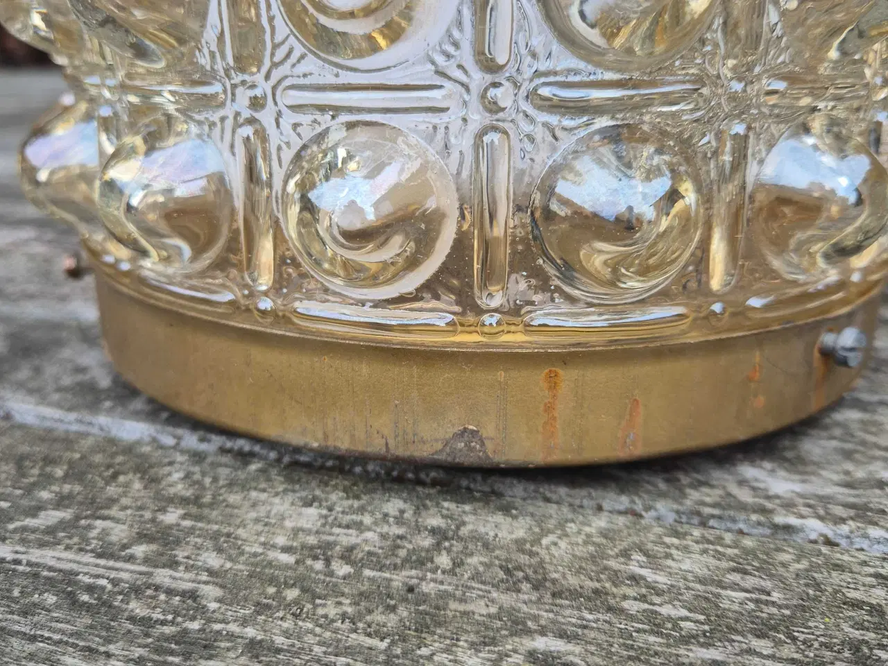 Billede 10 - Rund plafond med gylden glasskærm