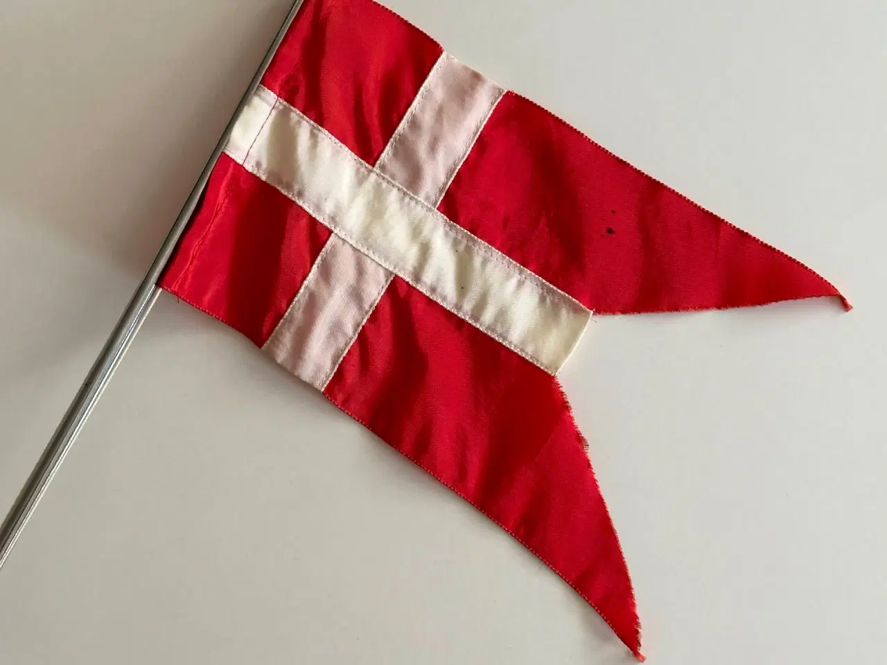 Billede 3 - Bordflag, mørk base