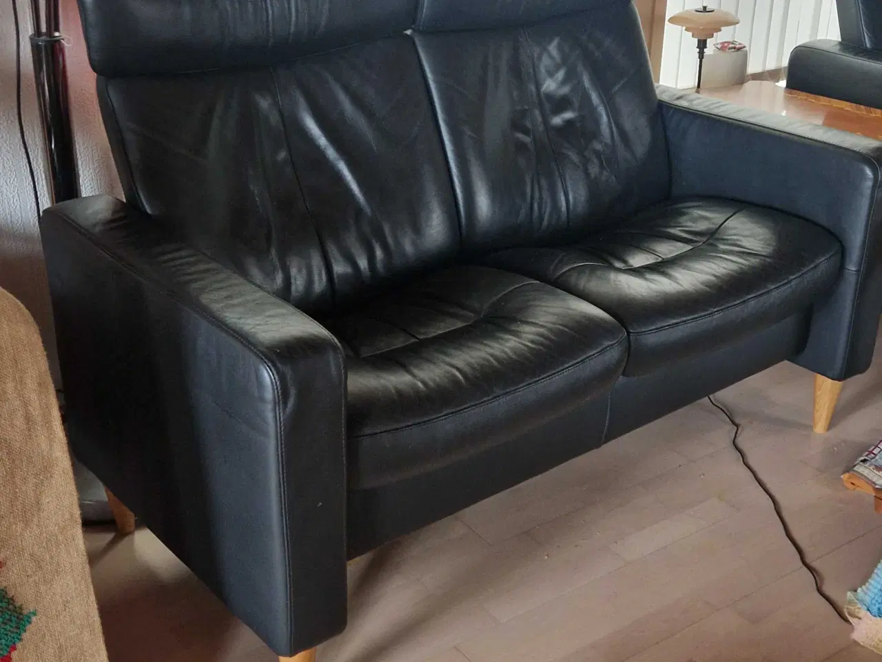 Billede 2 - Stressless sofa med. puf/bord