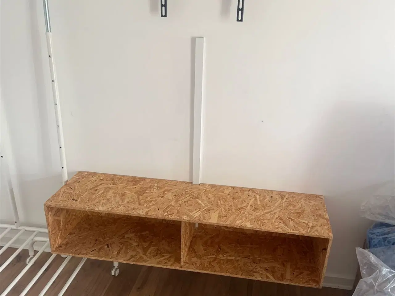 Billede 1 - TV hylde sælges