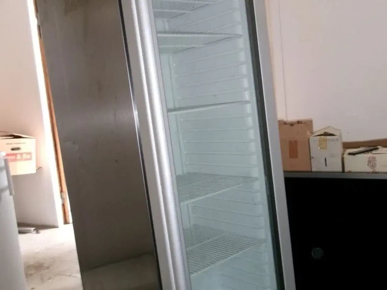 Billede 1 - Køleskab m/glaslåge GRAM