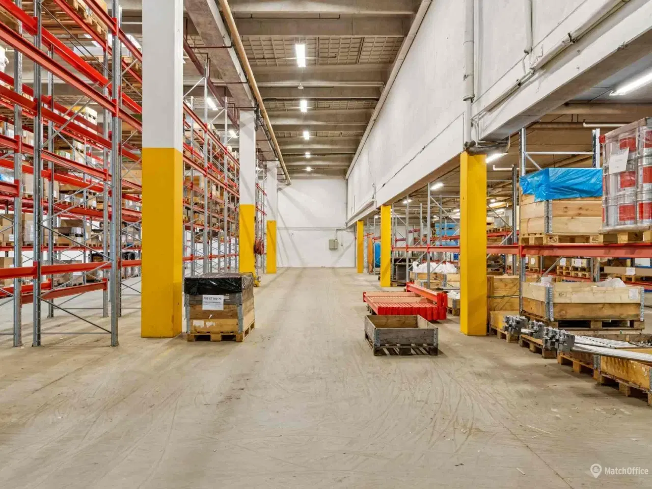 Billede 6 - Effektiv last mile-løsning med lyst kontorafsnit