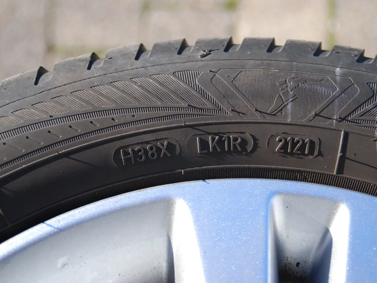 Billede 9 - Helårsdæk på alufælge