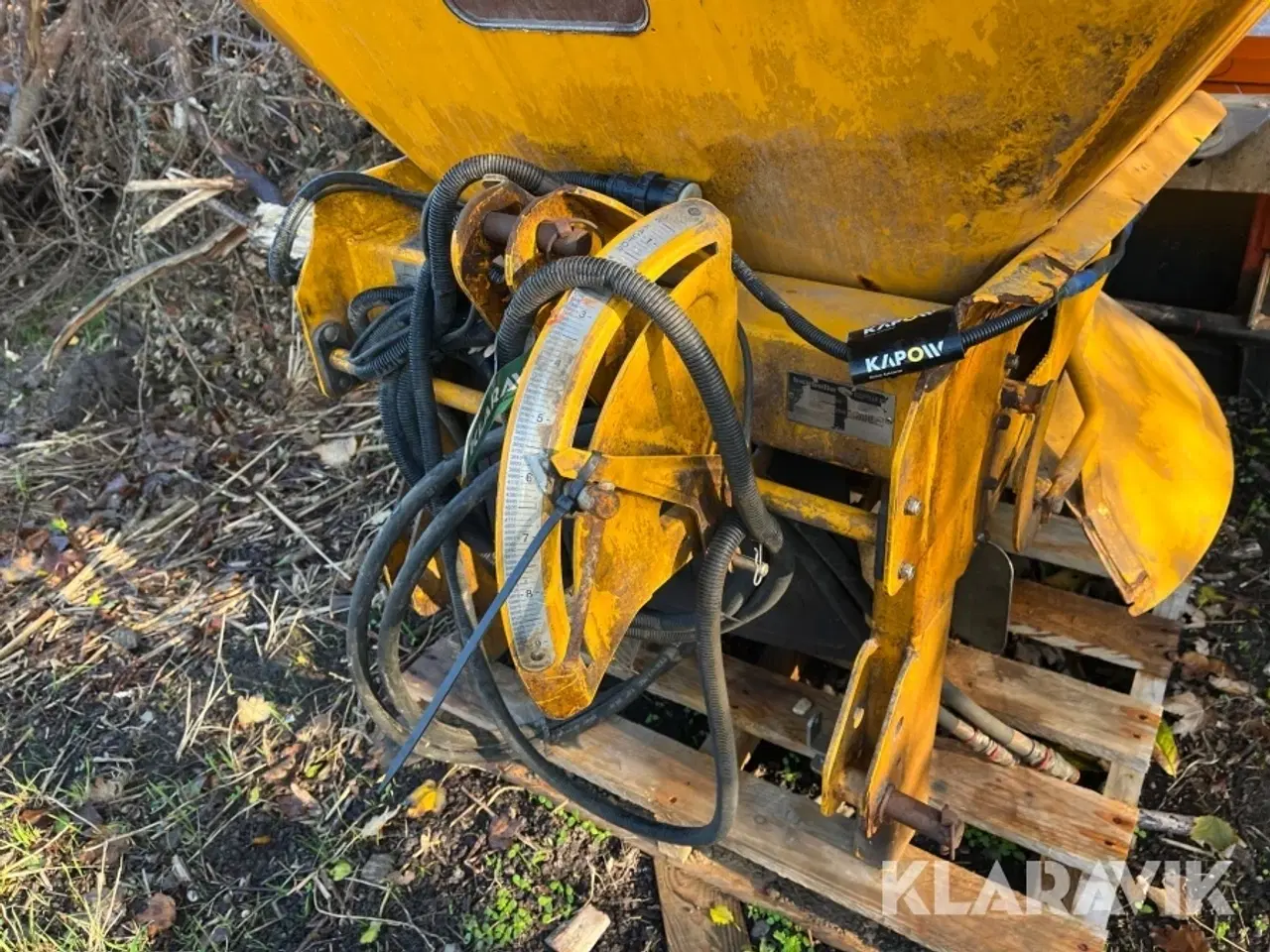 Billede 8 - Saltspreder og sneplov Bøgballe 217